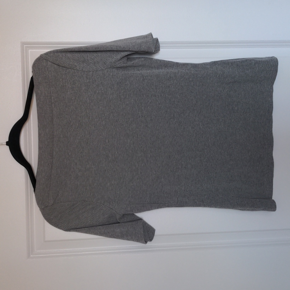 Banana Republic gray ribbed botneck sweater tee